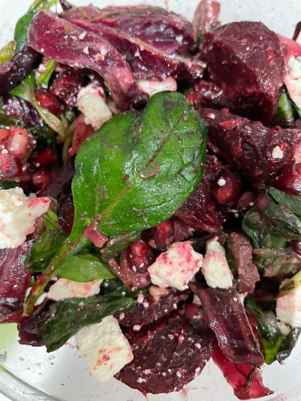 Beetroot is red, spinach is green, this salad will always keep you lean…